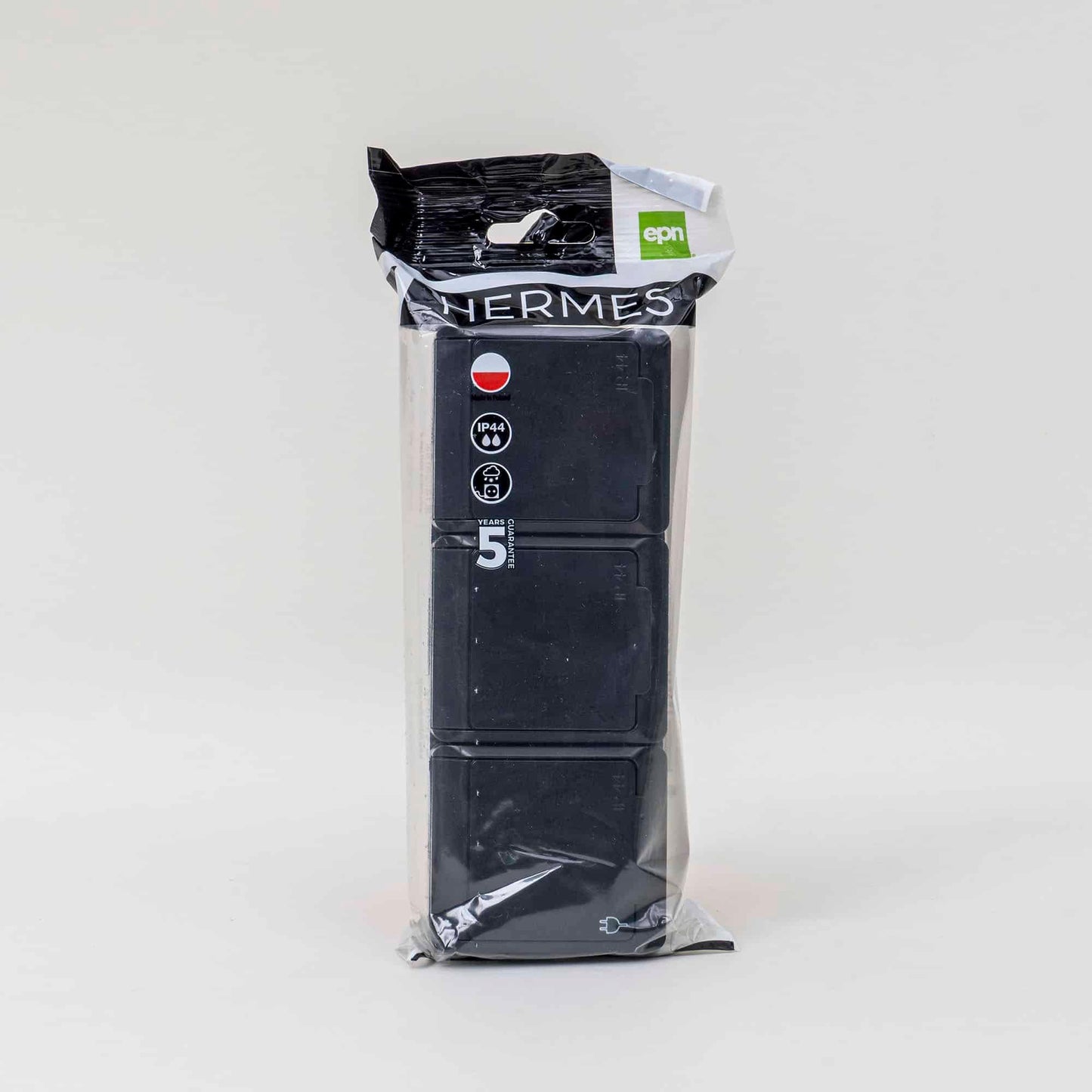 Priza tripla neagra cu capac HERMES, 16A/250, IP44 / ELPL-0326-09