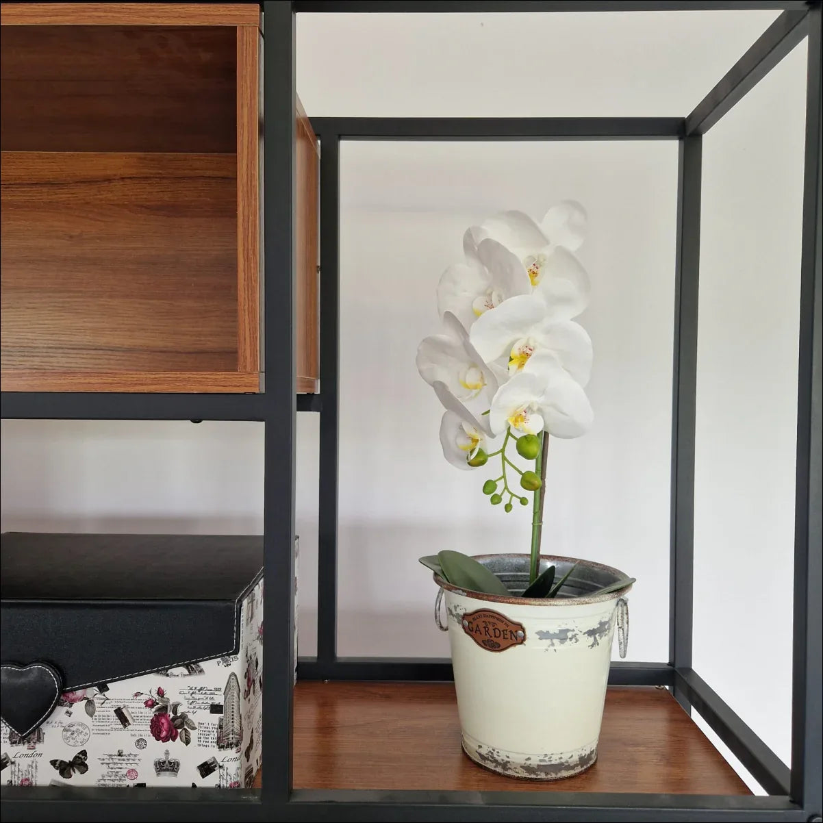 Vas decor din metal Naimeed D2612, 175x155x175mm, Alb