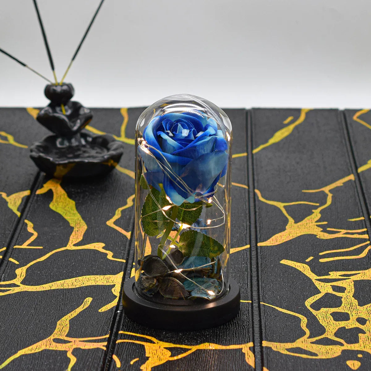 Aranjament floral in cupola de sticla, lumina Led, D4013, Albastru