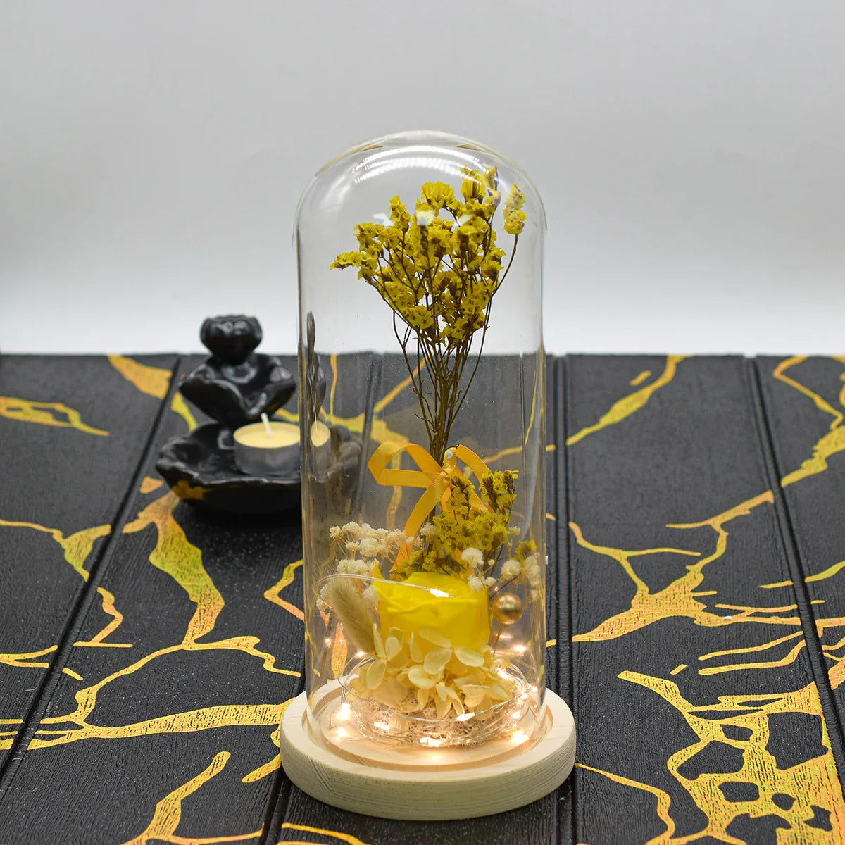 Aranjament floral in cupola de sticla, lumina Led, D4048, Galben