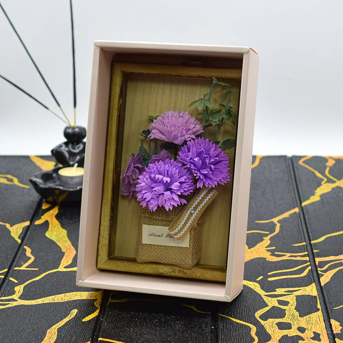 Aranjament floral elegant, flori de sapun, D4085, Mov