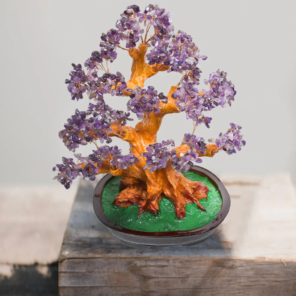 Copac Feng Shui cu Pietre Semipretioase de Ametist, Suport Ceramic, Naimeed D4627-Mov, Inaltime 37cm