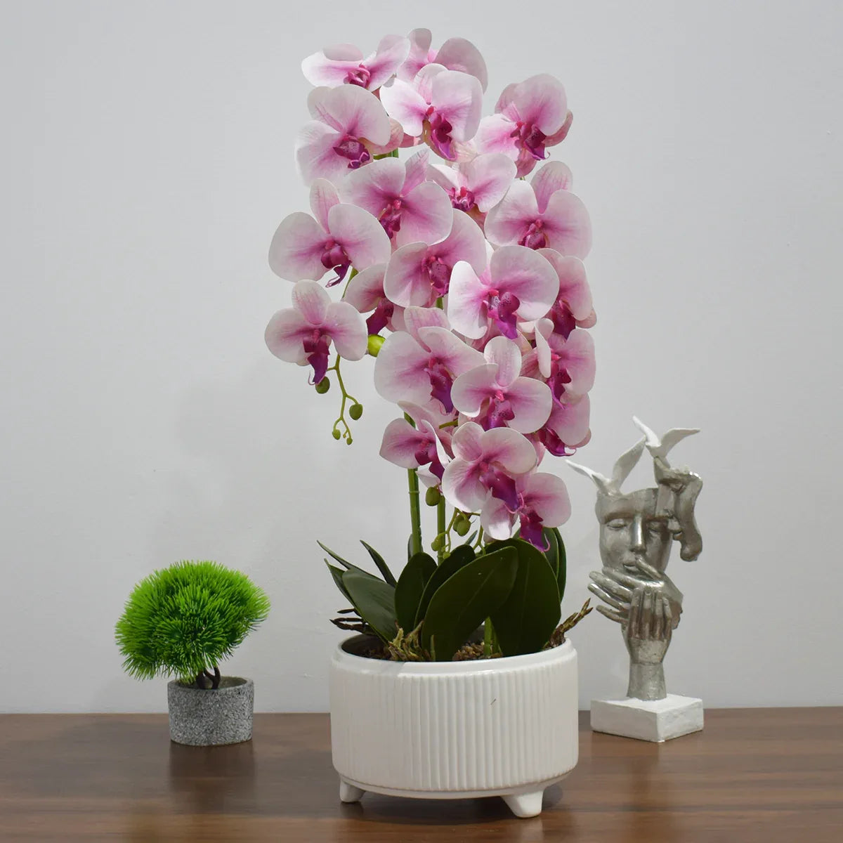 Orhidee cu aspect natural in ghiveci ceramic, 71 cm, Naimeed D4844, Roz