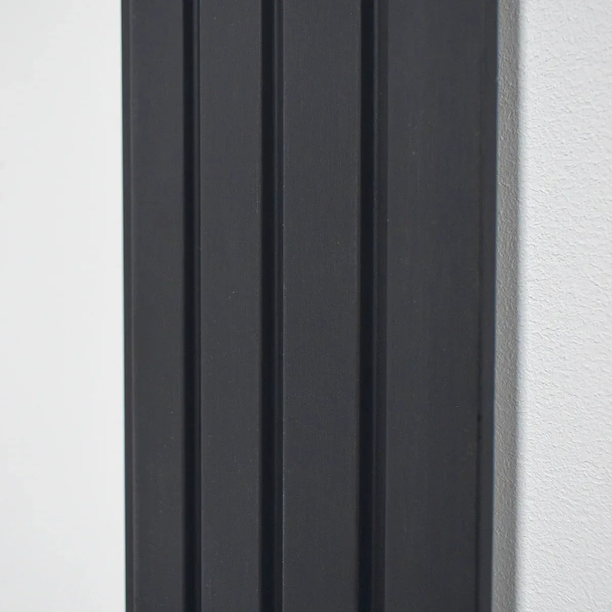 Set 5 panouri decorative, riflaj, polimer rigid, Naimeed D5470, 270x16x1cm, Negru