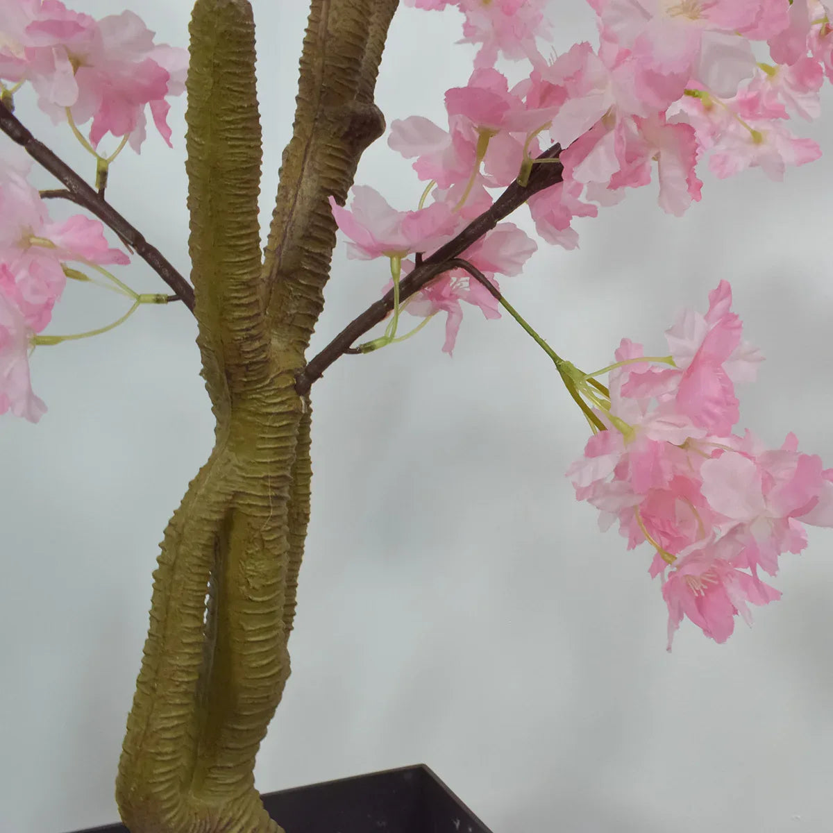 Copac decorativ cu flori artificiale, fara ghiveci, Naimeed D5617, 120x85 cm, Roz