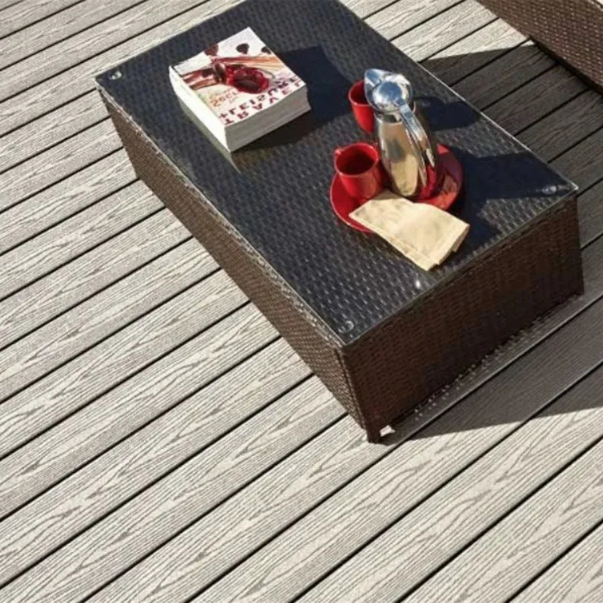 Pardoseala decking terasa din compozit WPC, Naimeed D7482, rezistenta sporita, 280x14x2.5cm, Maro tec