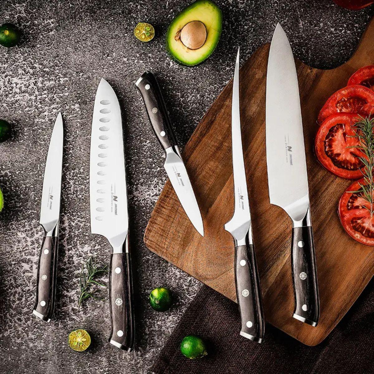 Cutit de bucatar, din otel Damascus, Naimeed D6822, damasc 67 straturi, 38 cm,  Negru
