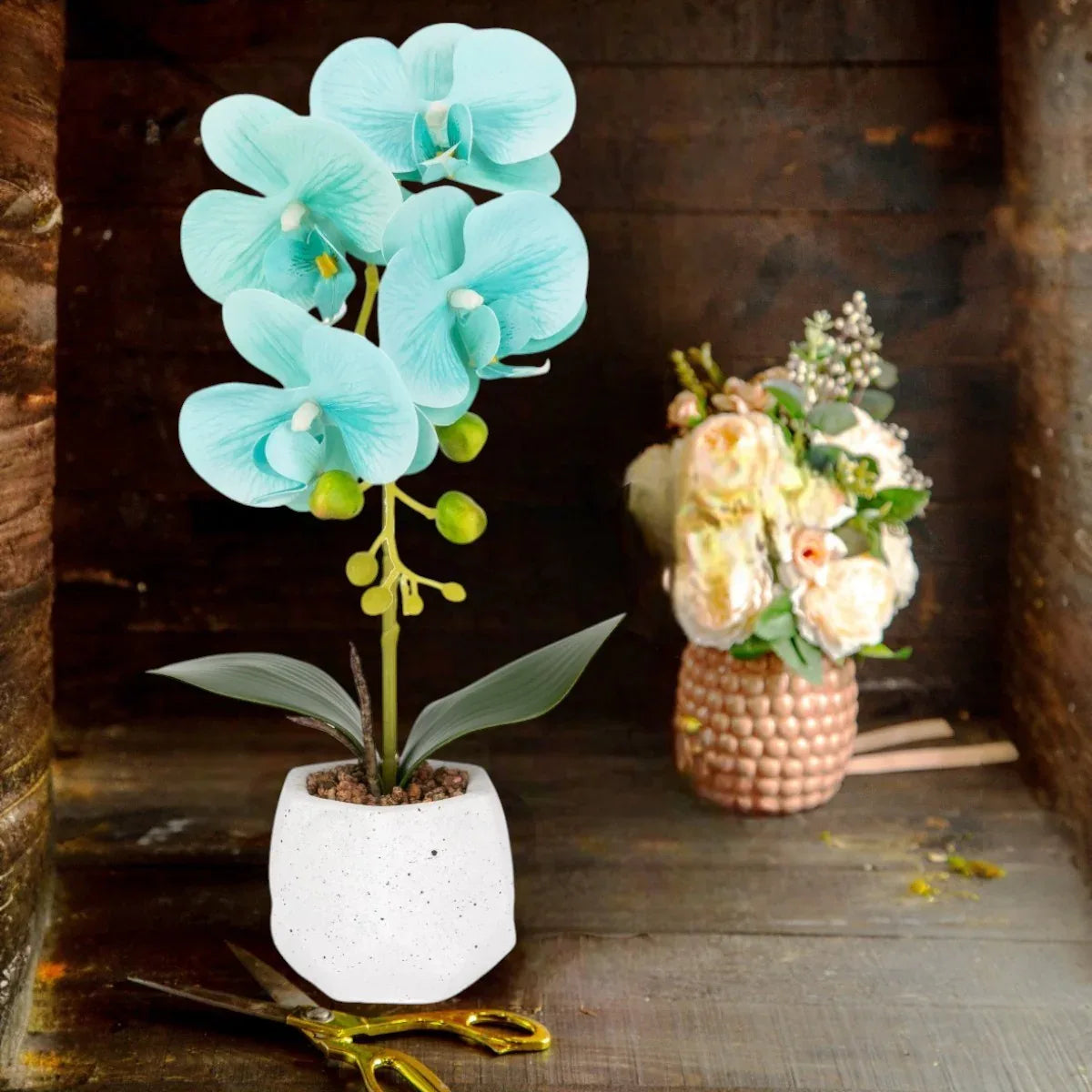 Orhidee cu aspect natural in ghiveci ceramic, 41 cm, Naimeed D6886, Turcoaz