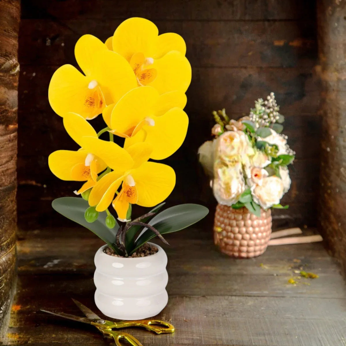 Orhidee cu aspect natural in ghiveci ceramic, 40 cm, Naimeed D6890, Galben