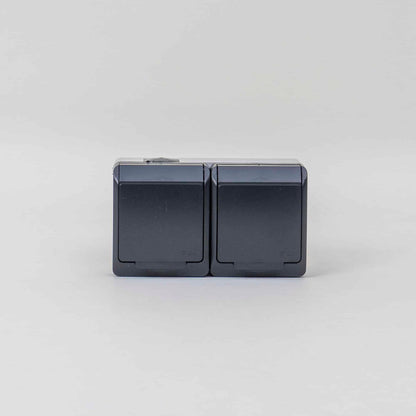 Priza dubla cu capac negru HERMES, 16A/250, IP44 / ELPL-0325-07