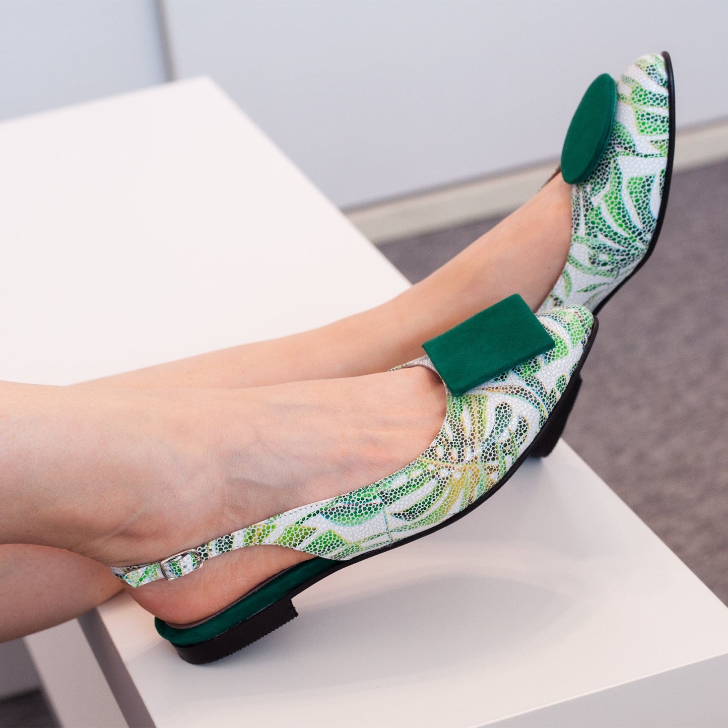 Balerini decupati din piele naturala cu print tropical Paradiso